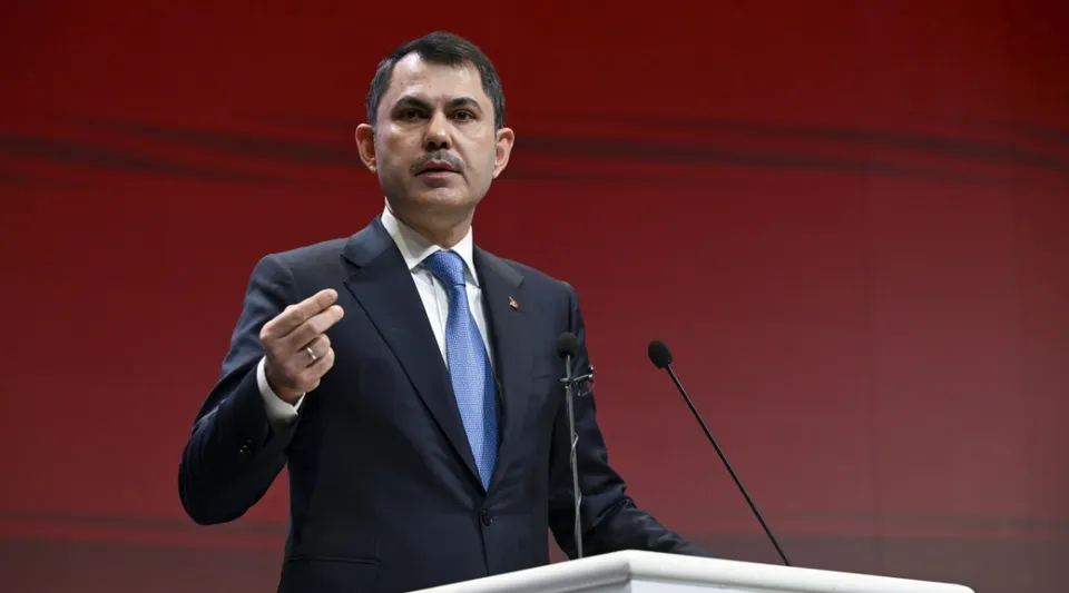 Murat Kurum Malatya'daki Depremzedeleri Zor Durumda Bırakan Firmalara Tepki Gösterdi