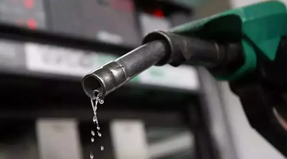 Benzine 81 Kuruş Zam Yapıldı