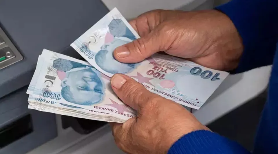 Emekli Bayram İkramiyesi Artacak mı? Uzman İsimden İkramiye 5000 Lira Olacak İddiası!