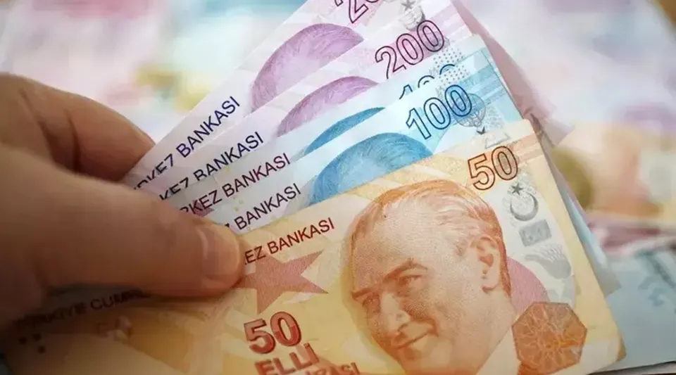 Bayram İkramiyeleri Bugün Yatırılmaya Başlandı