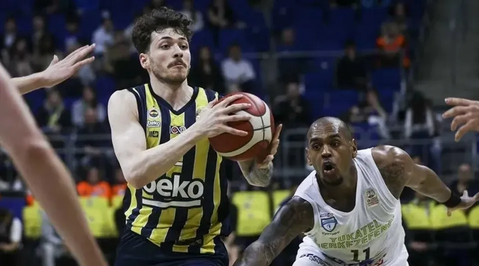 Anadolu Efes'ten Transfer Hamlesi
