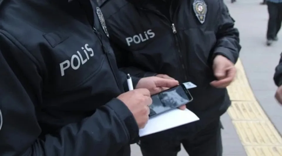 İçişleri Bakanlığı'ndan Genelge: Resmi Kimlik Sayılacak