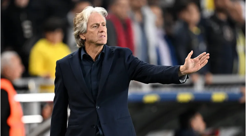 Fenerbahçe'de Aziz Yıldırım Harekatı: Jesus, Kocaman ve Van Bommel Gündemde!