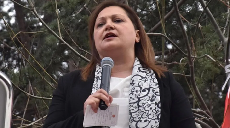Burcu Köksal CHP'den İstifa Etti, AK Parti'ye Katılıyor!