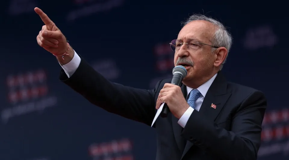Kılıçdaroğlu'nun CHP'deki İlk İcraatı: 3 Avukatı Azletti