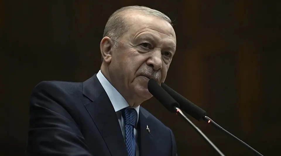 Erdoğan'dan AK Parti'ye Katılan Yeni Başkanlara: "Millete Hizmet Makamları Şov Değil, Sorumluluk Makamlarıdır"