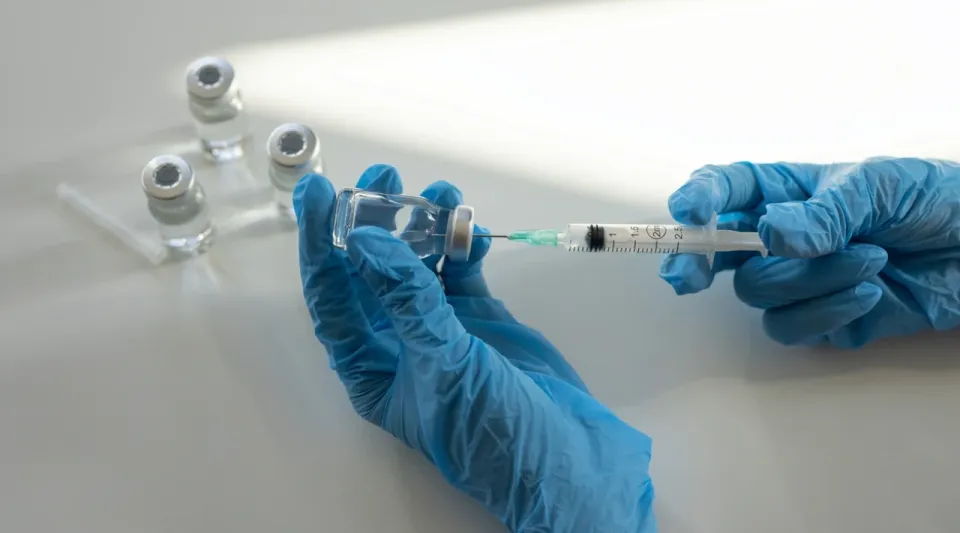 Moderna ve Merck’in mRNA kanser aşısı melanom riskini düşürdü