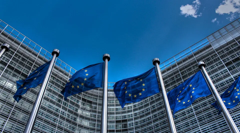 AB'den Ukrayna'ya 6,1 Milyar Euroluk Savunma Finansmanı
