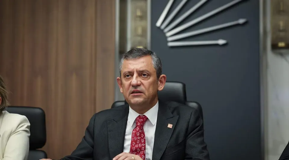 Özgür Özel'den Mevlit Kandili Mesajı