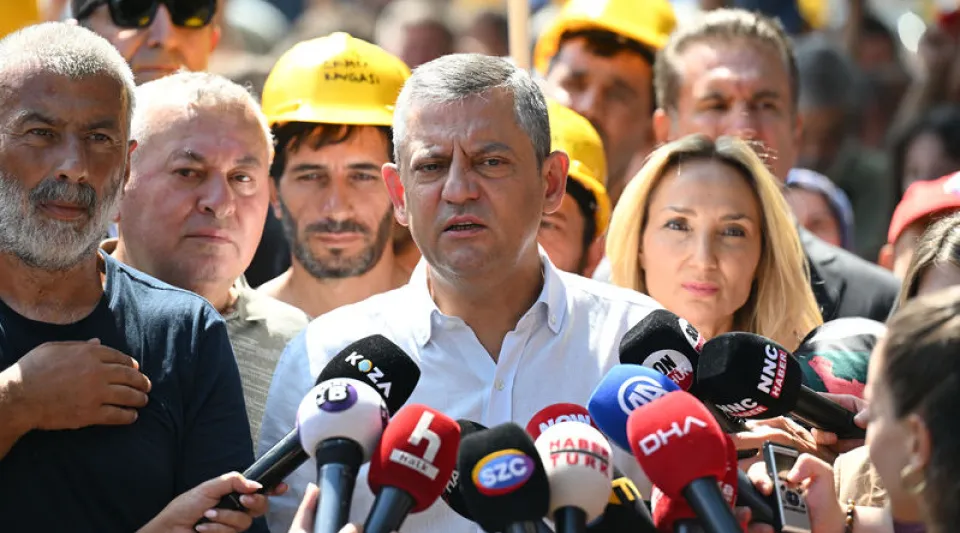 Özgür Özel’den Vahap Seçer Açıklaması: "Aramızda En Ufak Bir Problem Yok"