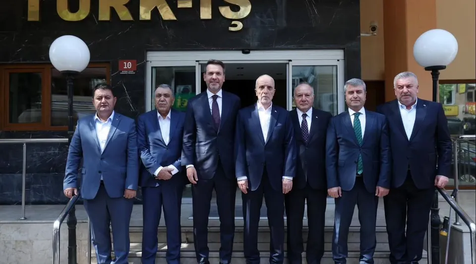 Bakan Bayraktar, Türk-İş ile Maden İşçilerinin Sorunlarını Görüştü