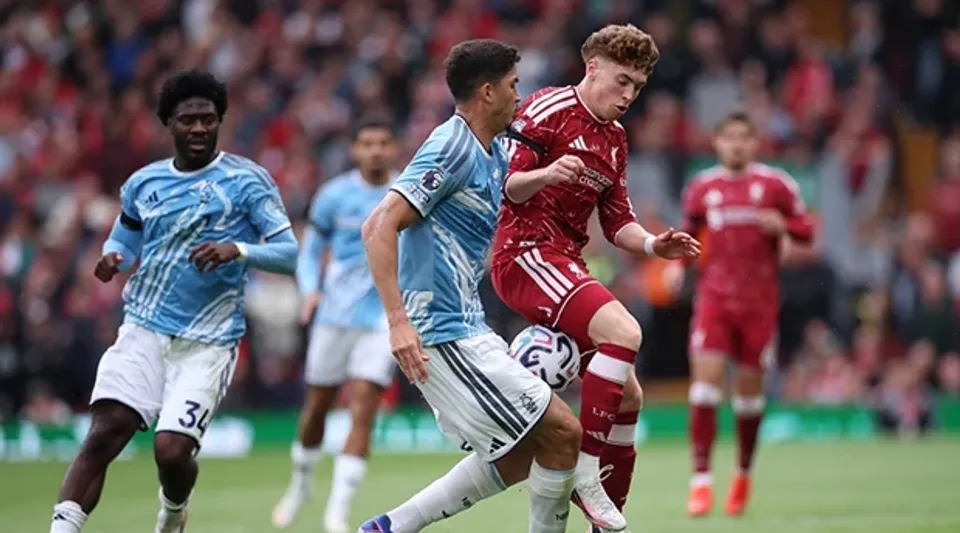 Liverpool, yeni Premier Lig sezonuna kayıplarla başladı