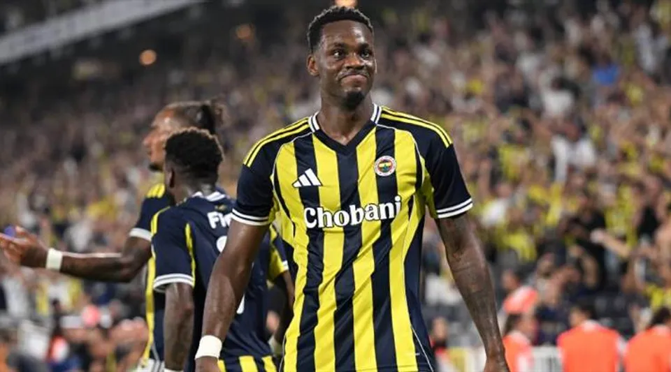 Fener'in Eski Oyuncusu Jhon Duran'dan Taraftarın Tepkisini Çeken Hamle!