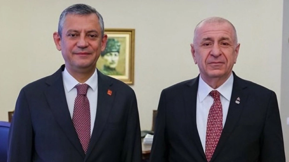 Ümit Özdağ'dan Özgür Özel'e Çağrı: "Atatürk’ün Çizgisine Gelin"