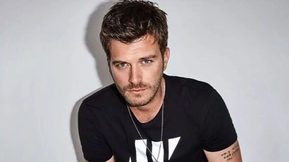 Kıvanç Tatlıtuğ, 5 Milyon Takipçili Instagram Hesabını Kapattı