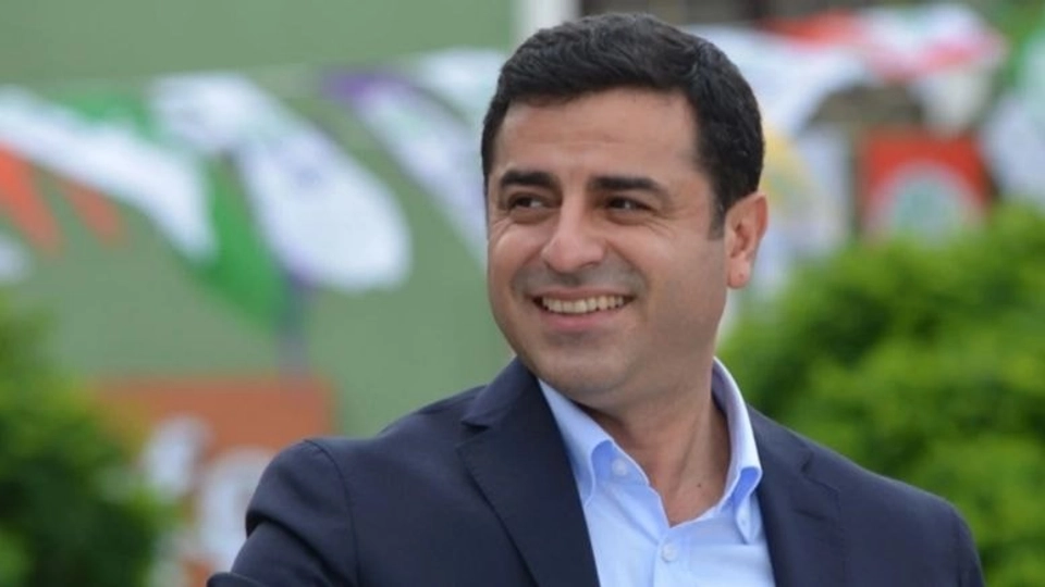 Selahattin Demirtaş ve Selçuk Mızraklı'dan Çerçeve Yasaya Destek