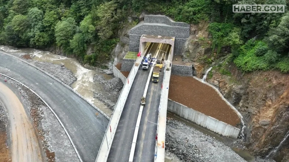 Çamlıhemşin Tünelli Geçişi Hizmete Açıldı