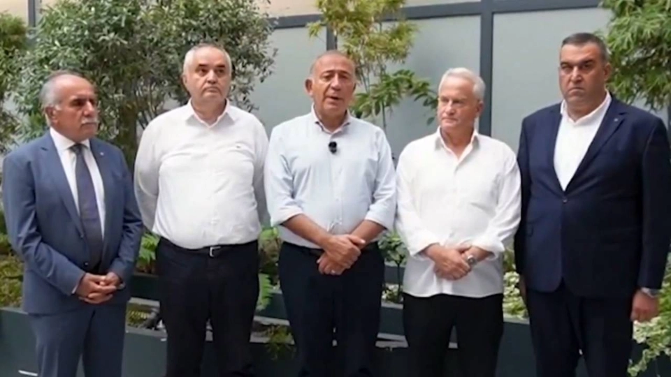 Hasan Babacan, Kayyum Heyetinden Çekildi