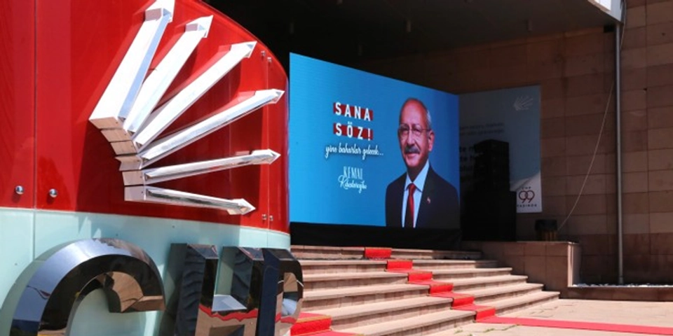 CHP Saha Çalışmalarında Kullanılacak Otobüsler Hazır! Slogan: "Türkiye için Tertemiz Bir Başlangıç"