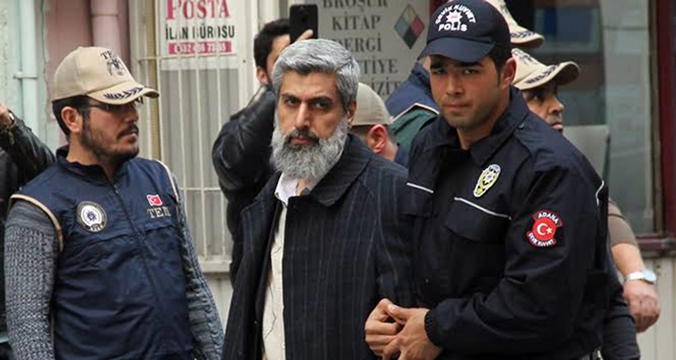 Adana'da Furkan Vakfı Başkanı Alparslan Kuytul ve eşi gözaltına alındı