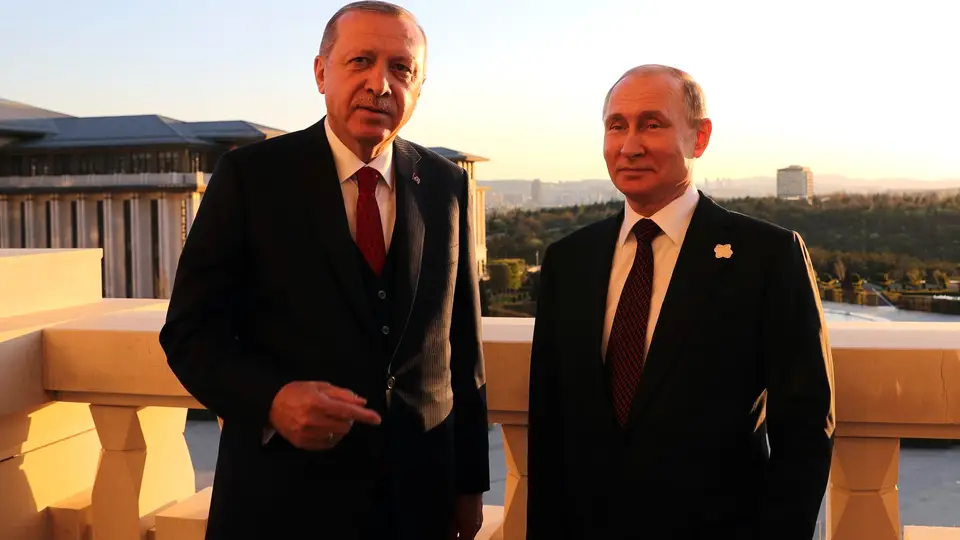 Putin ile Erdoğan Bişkek’te Bir Araya Geldi: Akkuyu ve Turizm Gündemde