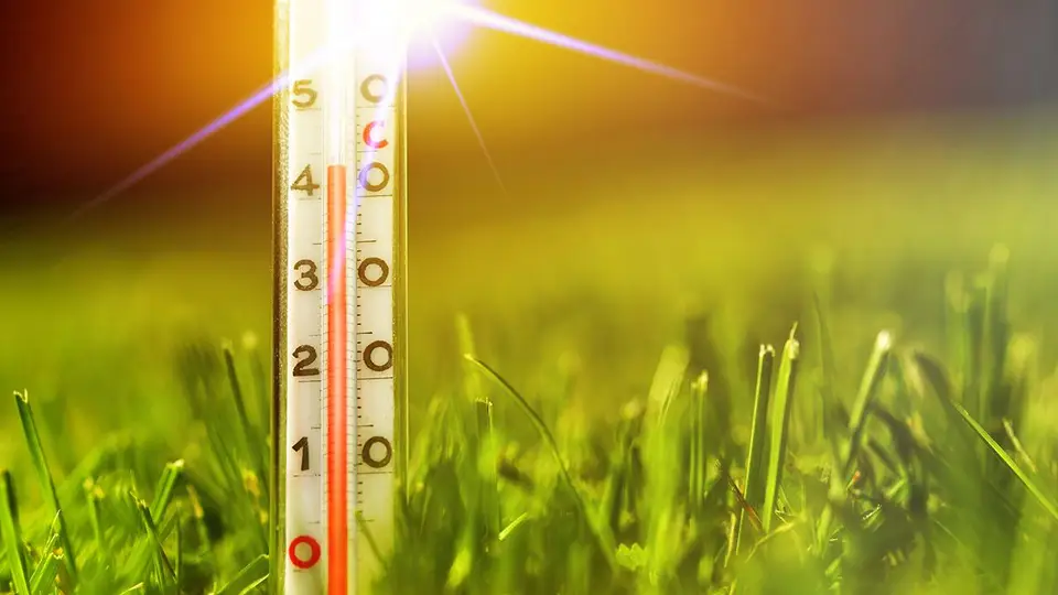 Weekend Weather: Partly Cloudy with Local Showers in Some Regions