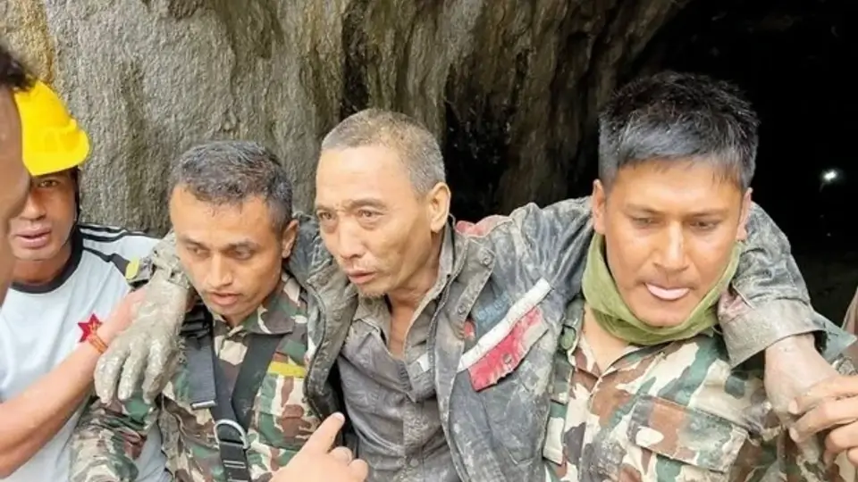 Nepal selinde mahsur Çin vatandaşı 10 günde kurtarıldı