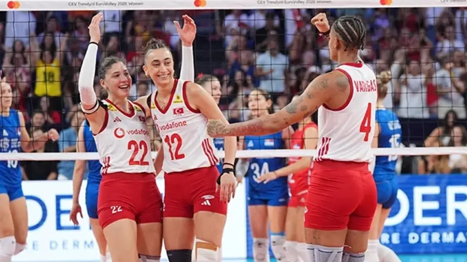 Zincirin her halkası sağlamdı voleybol takımında