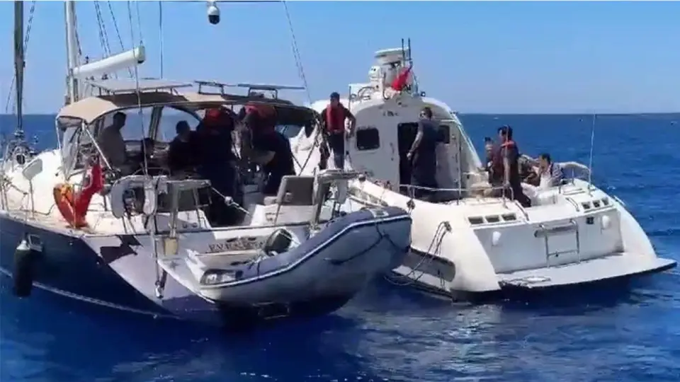 FETÖ üyeleri Datça'da teknede yakalandı