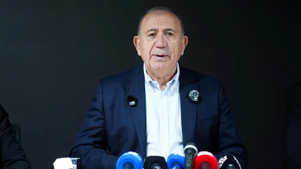 Gürsel Tekin Kemal Kılıçdaroğlu'nun adaylığını açıkladı