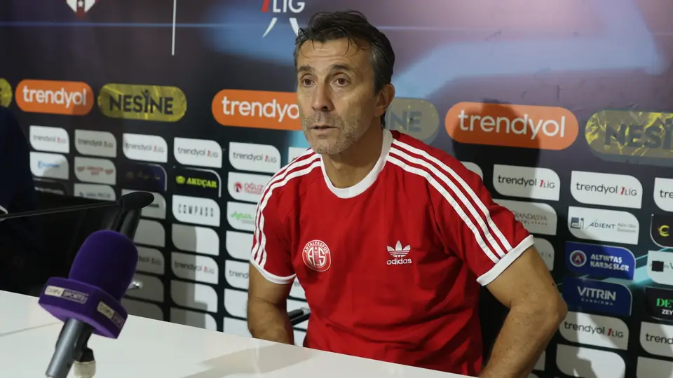 Antalyaspor Teknik Direktörü Bülent Korkmaz ile Karşılıklı Anlaşma Yaptı