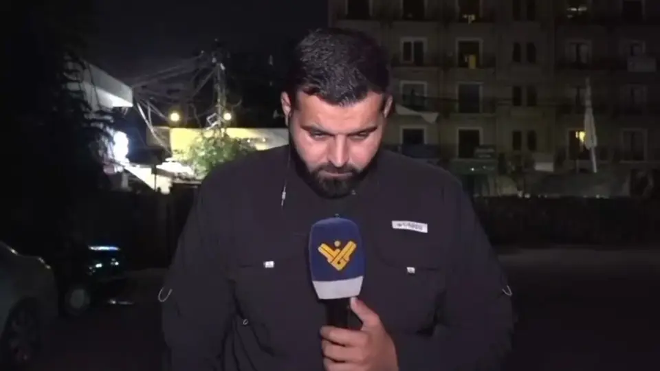 Lübnan’da Al-Manar muhabiri canlı yayında İsrail saldırısının hedefi oldu