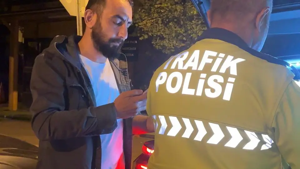 Kayseri'de alkollü sürücü polislere 'abartmayın' tepkisi gösterdi