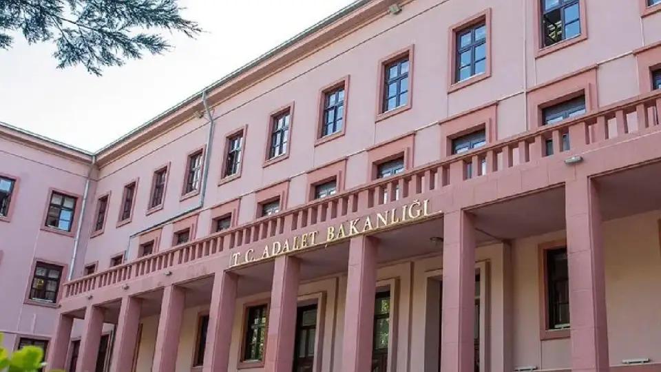 Adalet Bakanlığı'na 15 Bin Yeni Personel Alınacak
