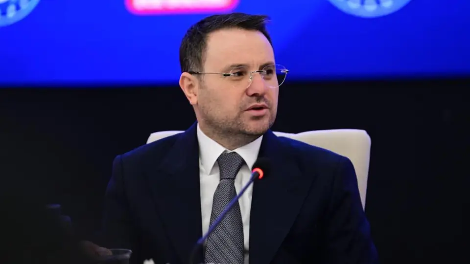Bakan Gürlek'ten fon açıklaması