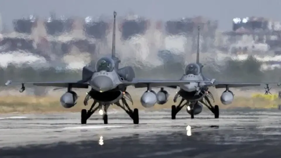 ABD ordusuna ait F-16 Michigan'da düştü