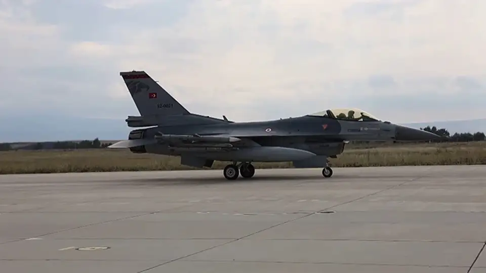 Türk Jetlerinden Akdeniz’de Gövde Gösterisi: Kıbrıs’ın Güneyinde Dev Hava Eğitimi