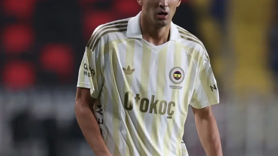 Fenerbahçe'den Mert Müldür: Sol diz menisküs yırtığı nedeniyle operasyon geçirdi