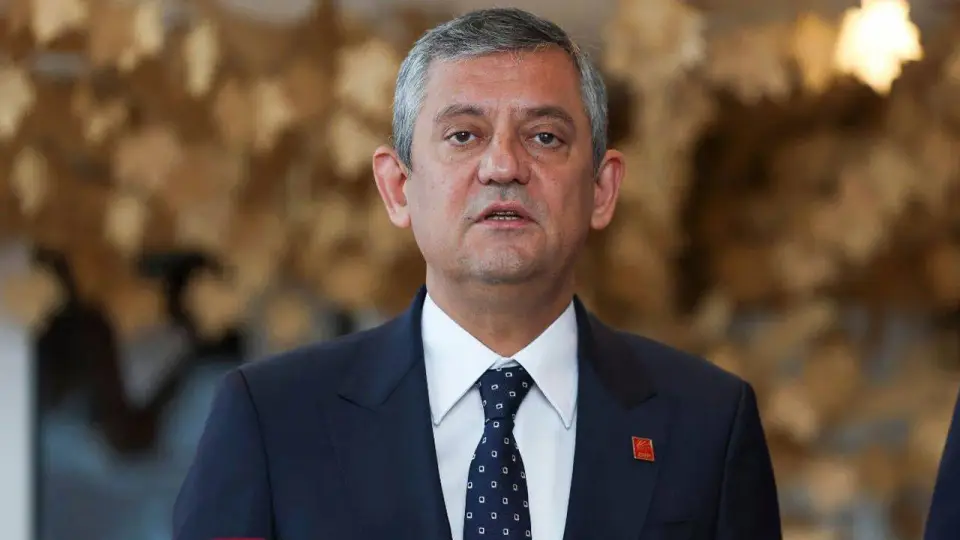 Özgür Özel, Manisa okul saldırısı için Turgutlu'ya heyet gönderdi