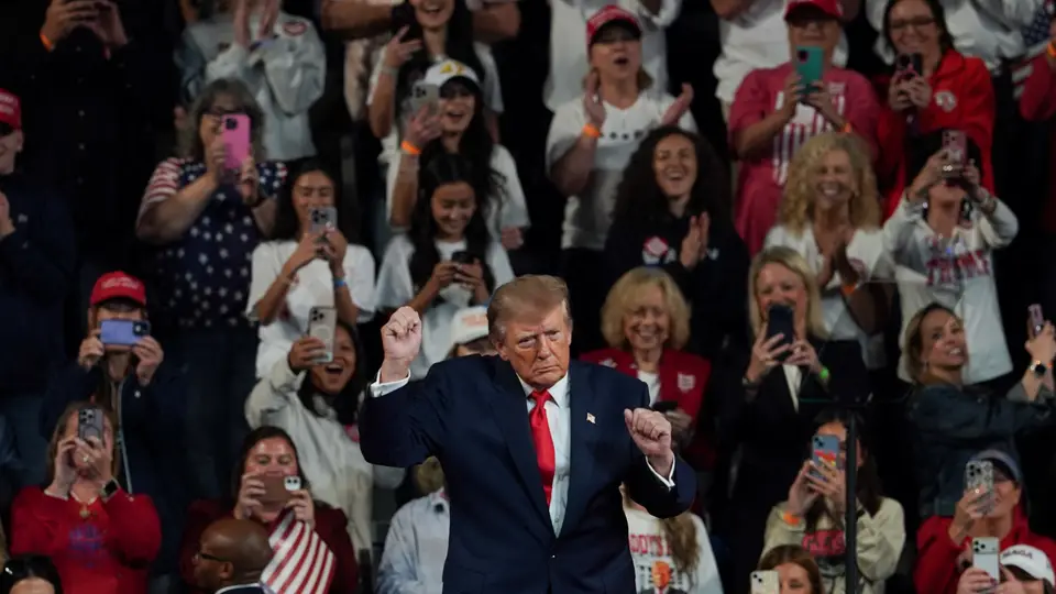 Trump: Atlantik veya Pasifik okyanuslarından birine 'Trump Okyanusu' adını verebilirim