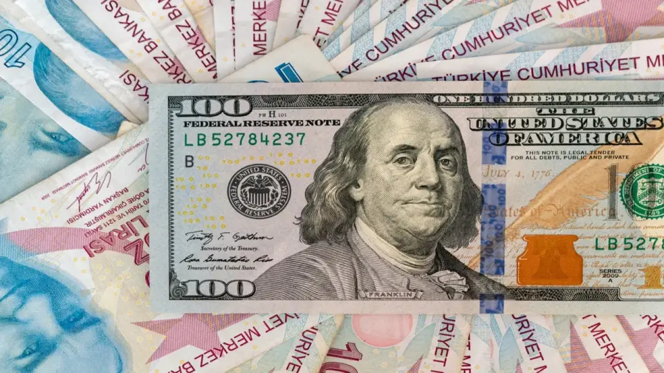 Commerzbank, Türk lirasında değer kaybı riski uyardı