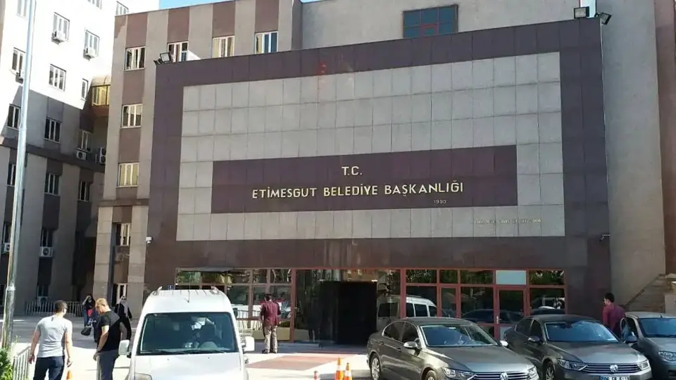 Etimesgut Belediyesi'ne Yönelik Fesat Soruşturmasında 7 Şüpheli Tutuklandı