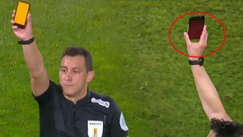 Uruguay'da futbol maçlarında dijital kart sistemine geçiş