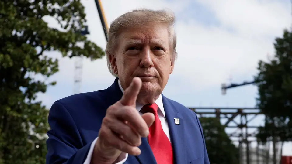 Donald Trump: Fransa Göçmenler Tarafından Ele Geçirildi