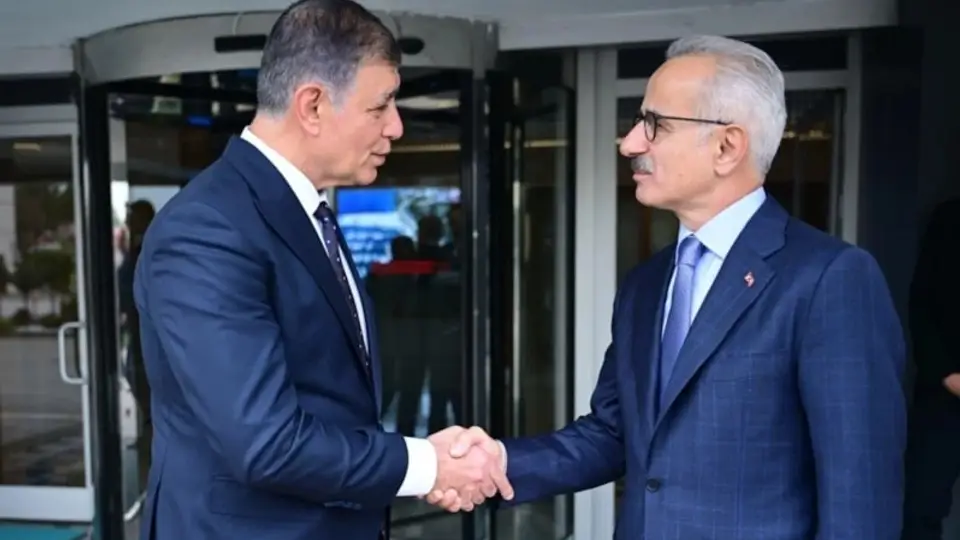 İzmir Ulaşımında Yeni Dönem: İkinci Çevre Yolu ve İZBAN İçin Harekete Geçiliyor