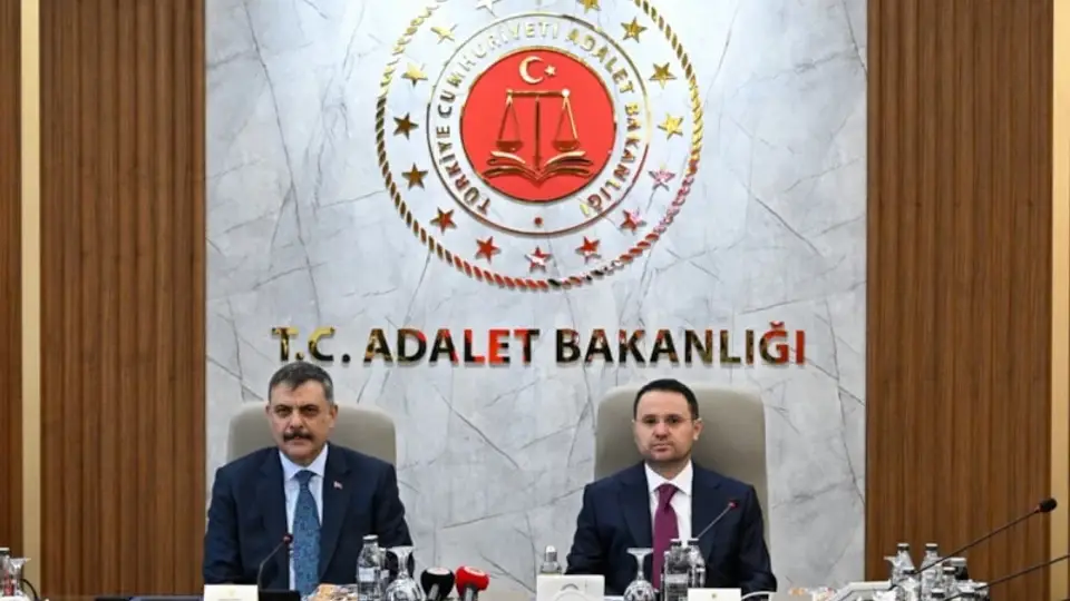 Siber Dolandırıcılıkla Mücadelede DOLUNAY Projesi Dönemi Başlıyor! Bakan Gürlek Detayları Açıkladı