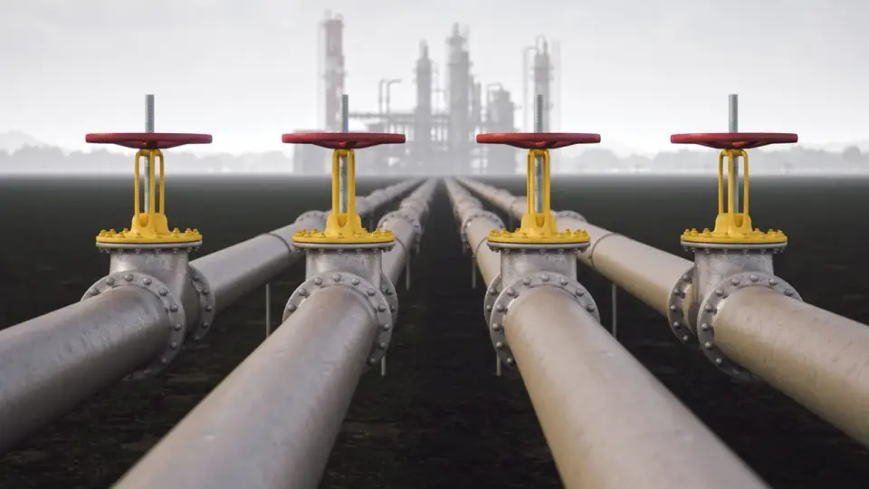 Avrupa'da doğal gaz fiyatları 100 avroyu aşarak rekor seviyelere yaklaştı