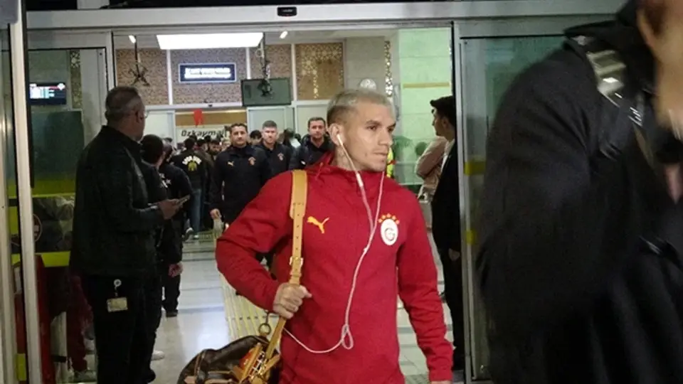 Galatasaray kafilesi Konya'da taraftar coşkusuyla karşılandı