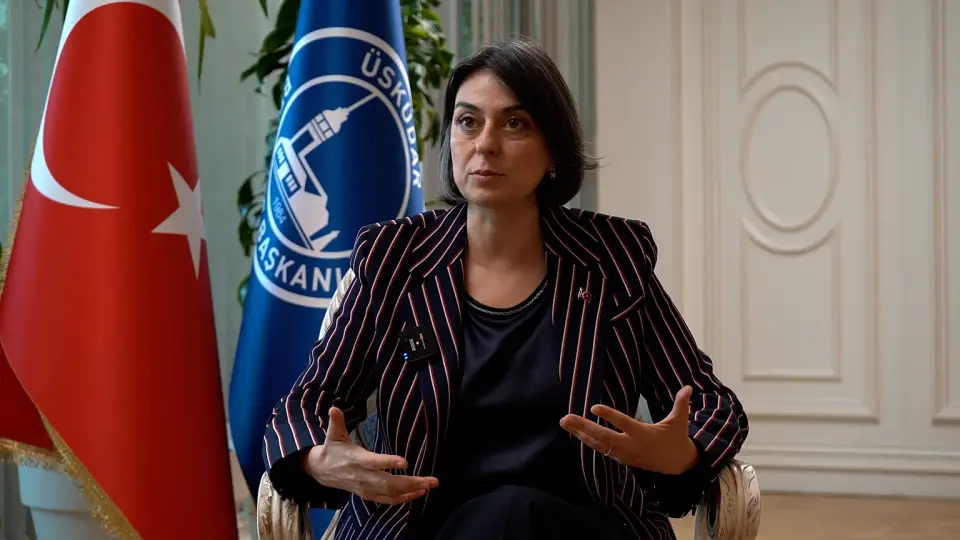 Üsküdar Belediye Başkanı Sinem Dedetaş'ın ev hapsiyle tahliye kararı