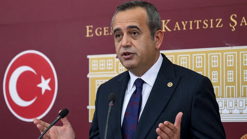 DEVA Partili Ertuğrul Kaya istifa etti: TBMM'deki grup sayısı 19'a düştü